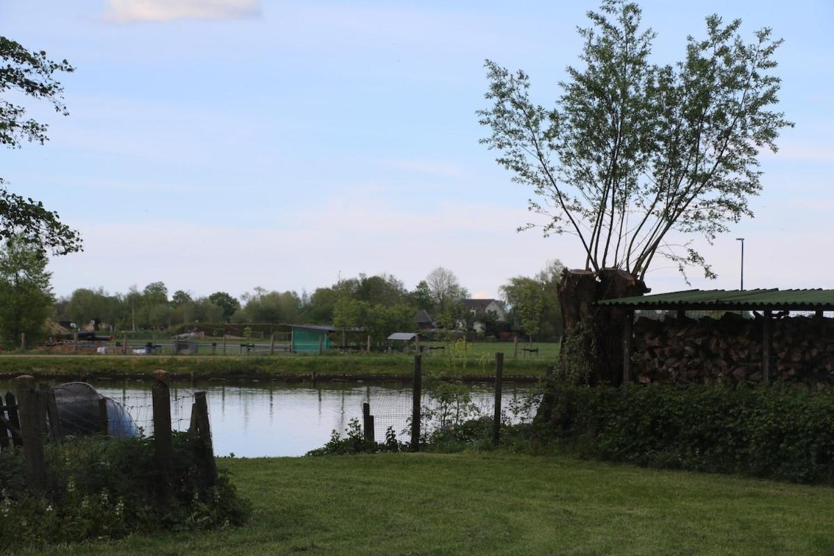 Nigtevecht Rural Chalet Aan De Vecht Near Amsterdam מראה חיצוני תמונה